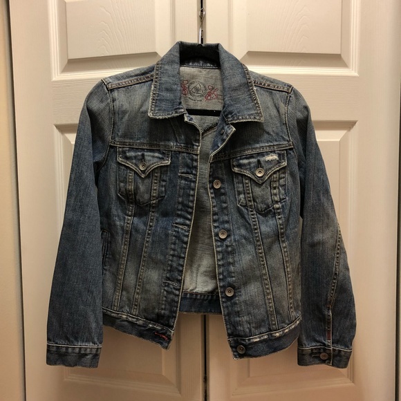 gap distressed denim jacket